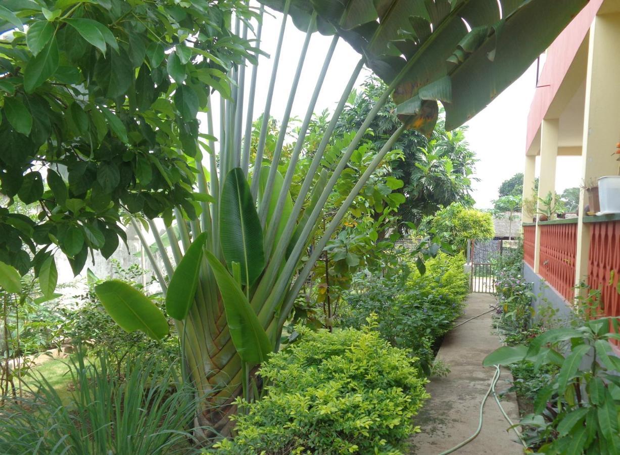 Santos'S House Hotel Sao Tome Exterior photo