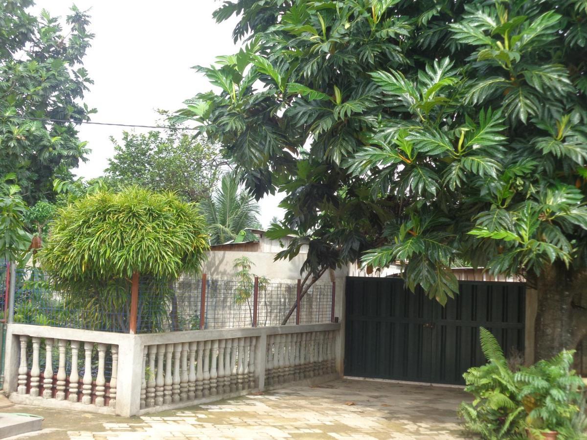 Santos'S House Hotel Sao Tome Exterior photo