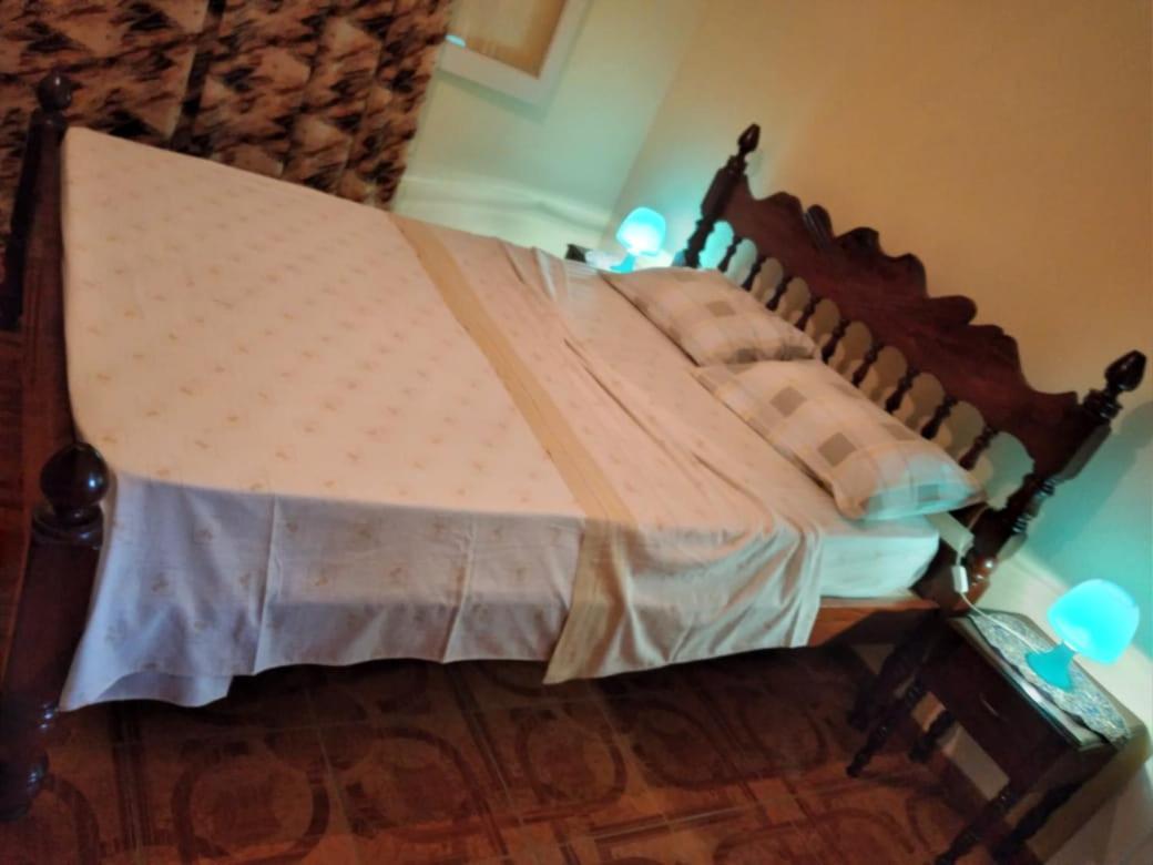 Santos'S House Hotel Sao Tome Exterior photo